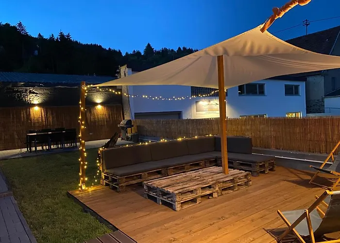 Nuerburgring Industrial Design House, Grosser Garten, Bbq