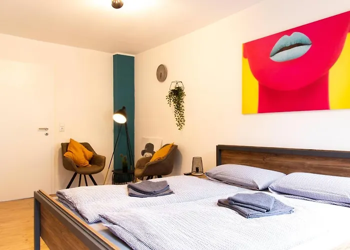 Nuerburgring Industrial Design House, Grosser Garten, Bbq Lejlighed